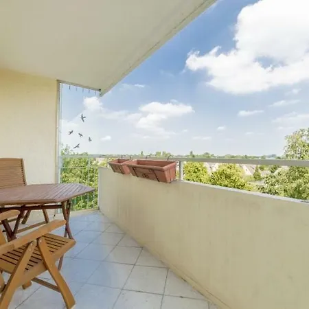 Id 6402 | Private Appartement
